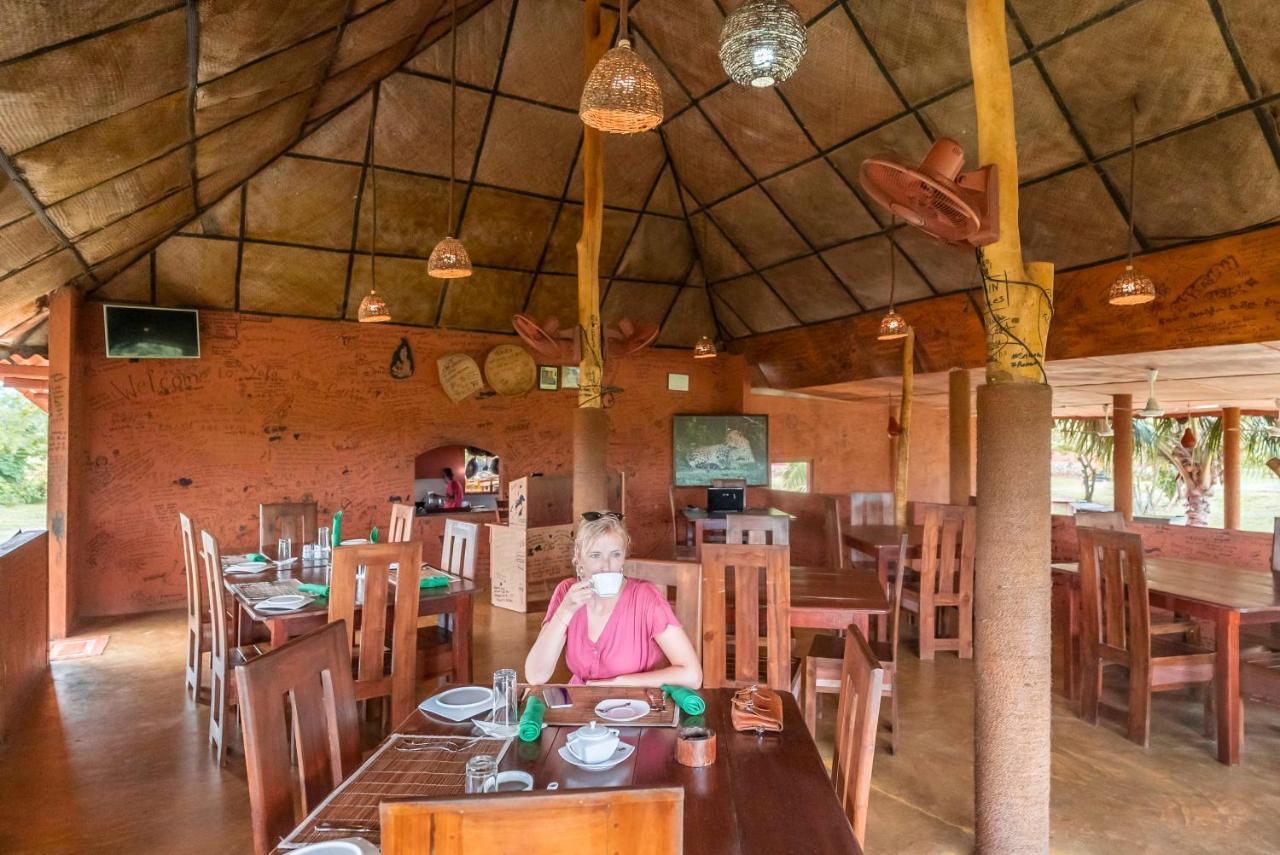 Yala Peace Cottages Tissamaharama Ngoại thất bức ảnh
