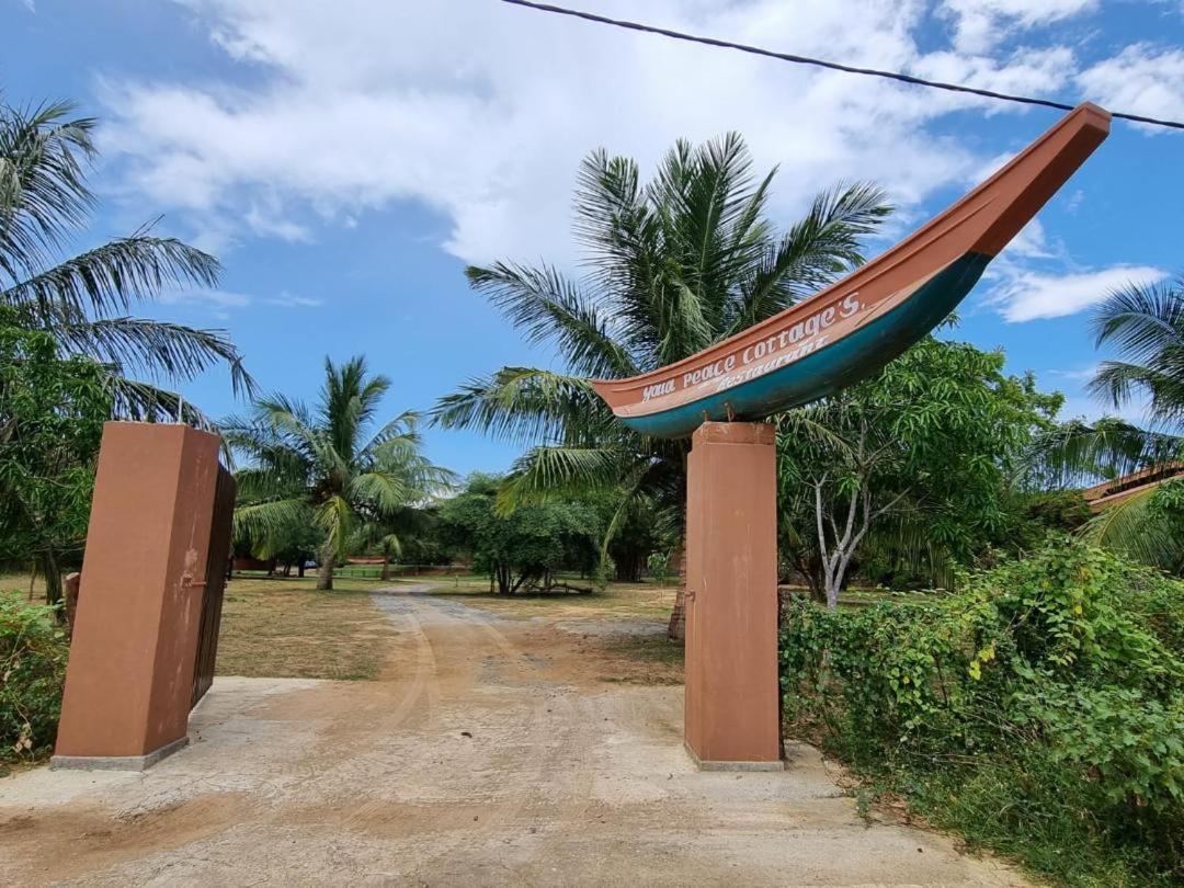 Yala Peace Cottages Tissamaharama Ngoại thất bức ảnh
