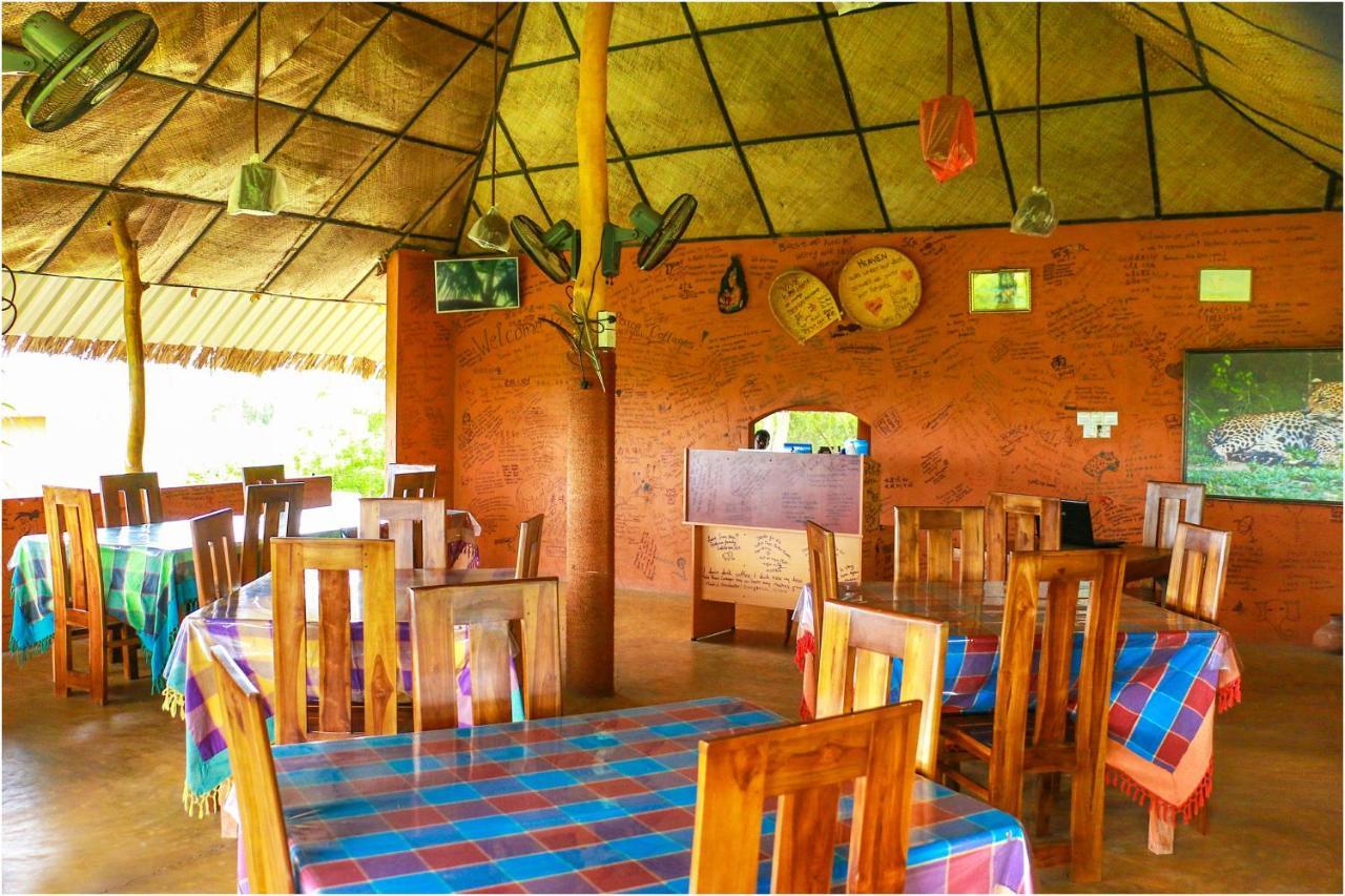 Yala Peace Cottages Tissamaharama Ngoại thất bức ảnh